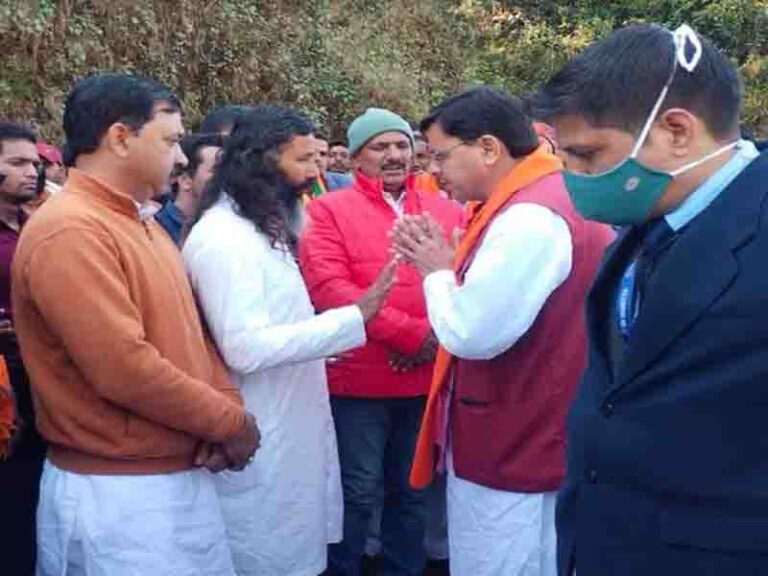 योगी आदित्यनाथ का आभार व्यक्त किया मुख्यमंत्री पुष्कर ने