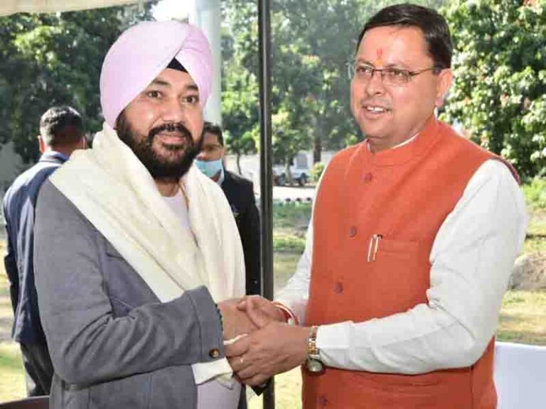 मुख्यमंत्री से मिले गायक दलेर मेहंदी